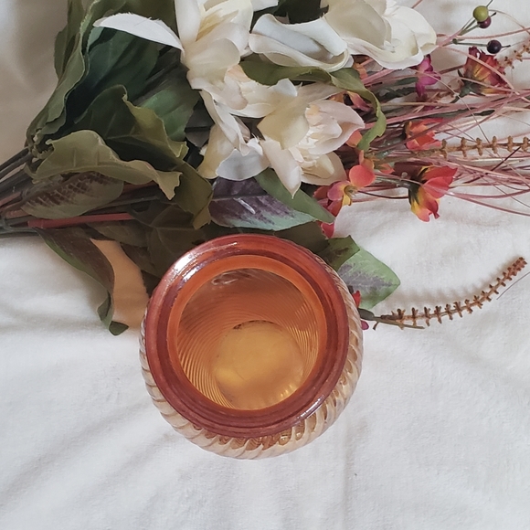 VINTAGE Peach Lustre/Marigold Carnival glass vase - Picture 3 of 6